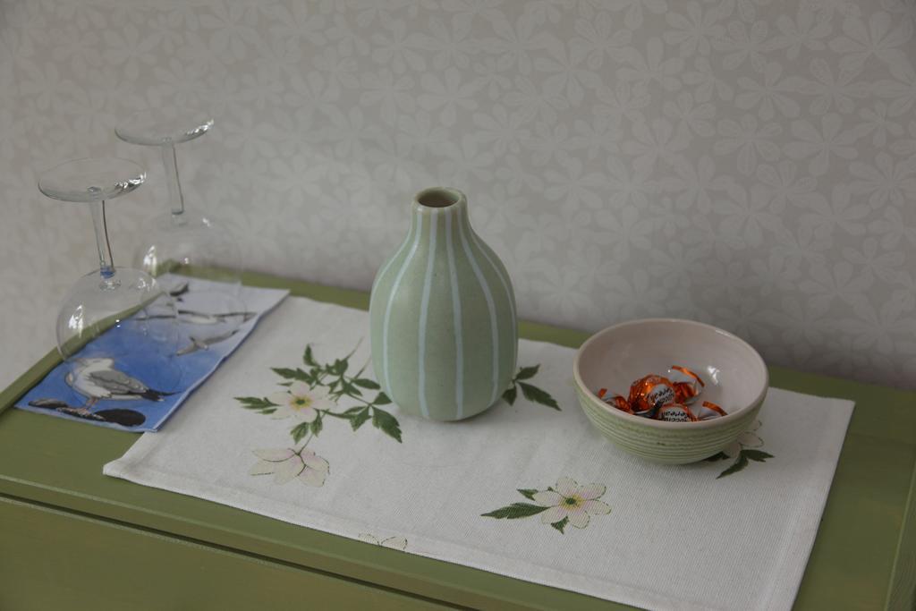 Aelvnaera Bed & Breakfast Κάρλσταντ Δωμάτιο φωτογραφία