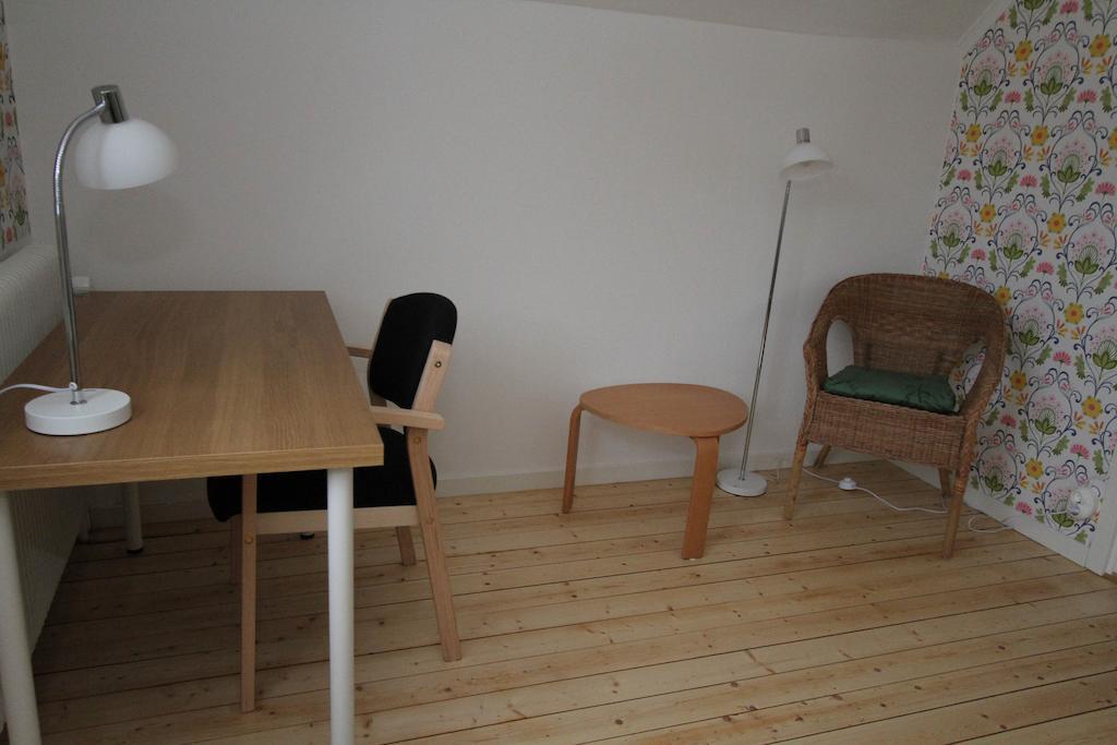 Aelvnaera Bed & Breakfast Κάρλσταντ Δωμάτιο φωτογραφία